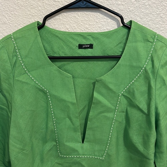 Apple green J Crew Tunic. Size M - Picture 2 of 3